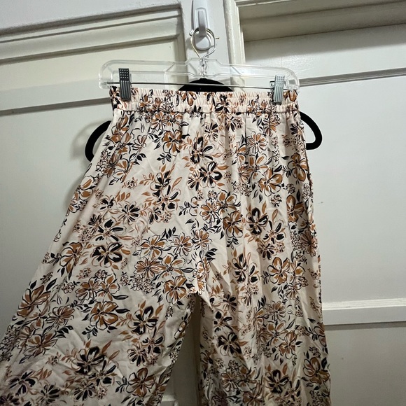 The Westside island oasis silk hi waist pants size Small - Picture 9 of 14